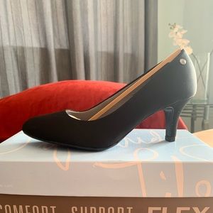 New Black heels,comfortable and great support.